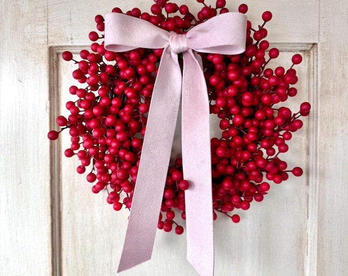Valentines Day Wreath, Red Berry Wreath, Red Valentines Decor, Love Wreath, Heart Wreath, Pink Velvet