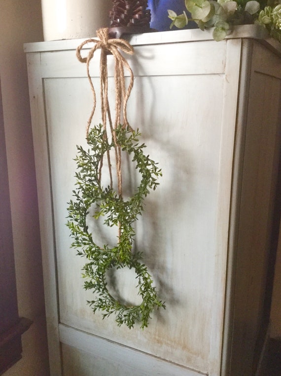 Artificial Mini Green Boxwood Wreath (2 Pack) Cabinet Wreath| 9 Realistic Leaf | Mini Wreath | Farmhouse Wreath | Small Wreaths for Indoor | Greenery