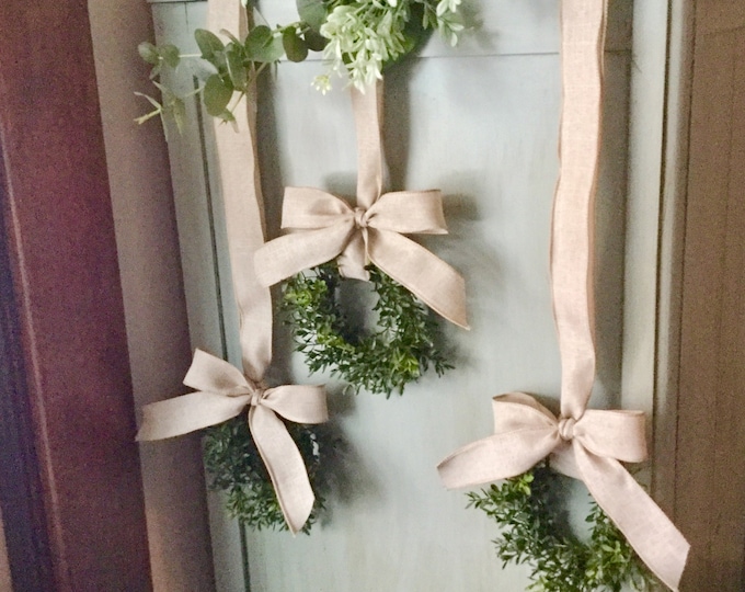 Artificial Boxwood Wreath with Bow, Farmhouse Decor (7-8 inch).