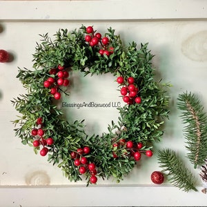 Christmas Boxwood Berry Candle Wreath, Kitchen Cabinet Wreath, Apartment Therapy, Apartment Door, Christmas Window Wreath