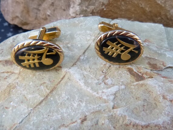 Musical Themed Mid Century Cuff Links Anson Black and Gold Asian Flair Musical Note Vintage Cufflinks