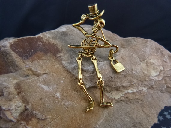 Articulated Skeleton with Trick or Treat Bag Vintage Halloween Pin | Spooky Fun Halloween Pin | Dangling Skeleton