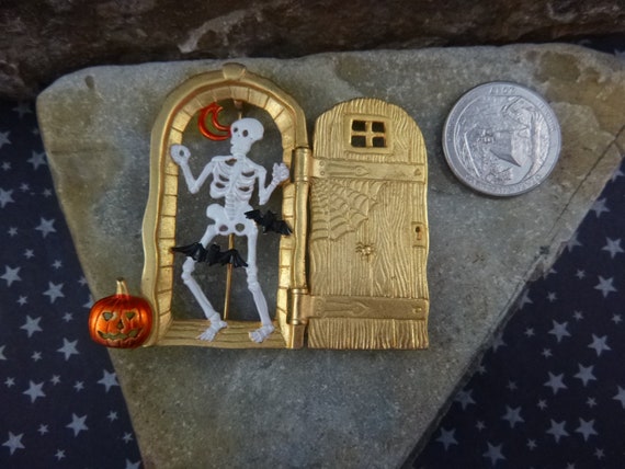 Skeleton Behind the Door Pin | Spooky Halloween O… - image 3