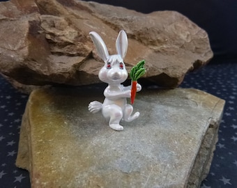 White Vintage Easter Bunny with Carrot Iridescent Pin Signed Gerry’s