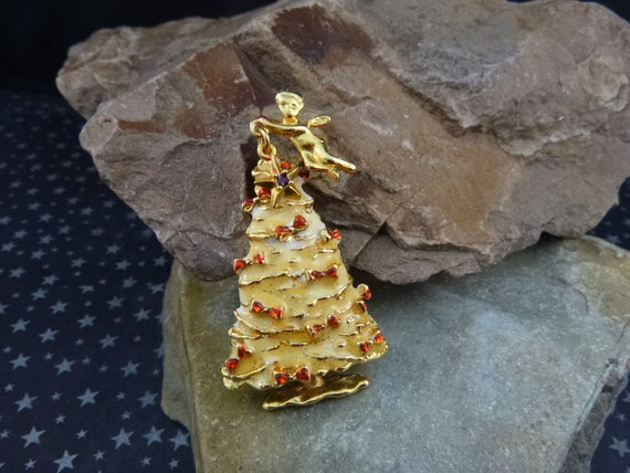 Vintage Christmas Tree Brooch | Angel Putting Star on Tree Pin | Red Bows on Golden Look Christmas Tree Vintage Pin