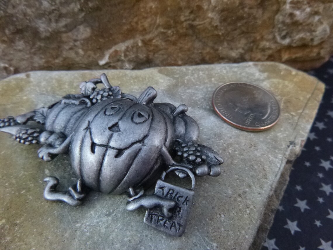 Trick or Treat Whimsical Pumpkin Vintage Halloween Pin - Etsy