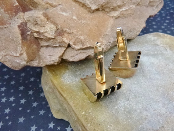 Vintage Foster Cuff Links: Gold Tone & Black Industrial Design, 1970s View 3