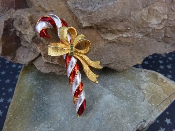 Mylu Holiday Candy Cane Vintage Large Brooch with Rhinestone Highlights and Large Bow | Timeless Holiday Pin
