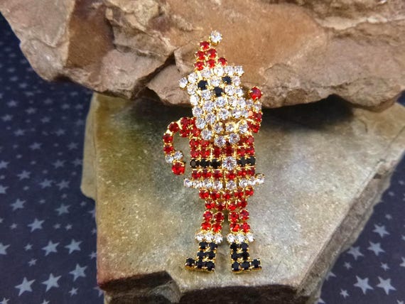 Vintage Rhinestone Santa Claus Brooch: Articulated Christmas Pin