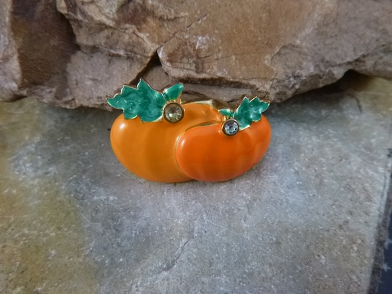 Small Two Pumpkins Vintage Pin | Thanksgiving Fall Harvest Timeless Brooch | Orange Enamel Pumpkin Brooch