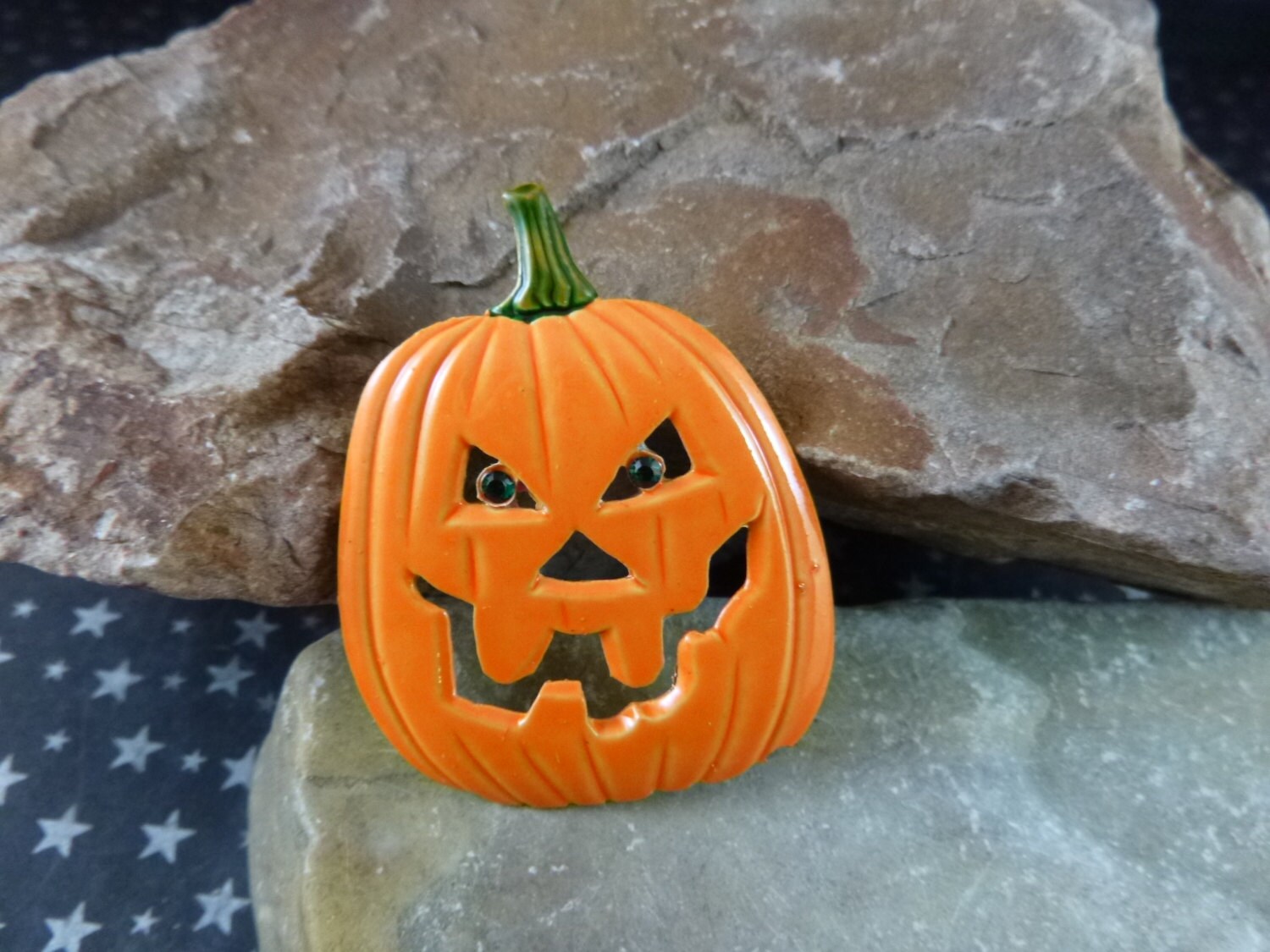 Halloween Carved Pumpkin Vintage Pin |Green Eyed Spooky Looking Jack O ...