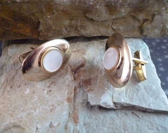 Mid-Century Mother of  Pearl Vintage Gold Tone Oval Cuff Links / Cufflinks