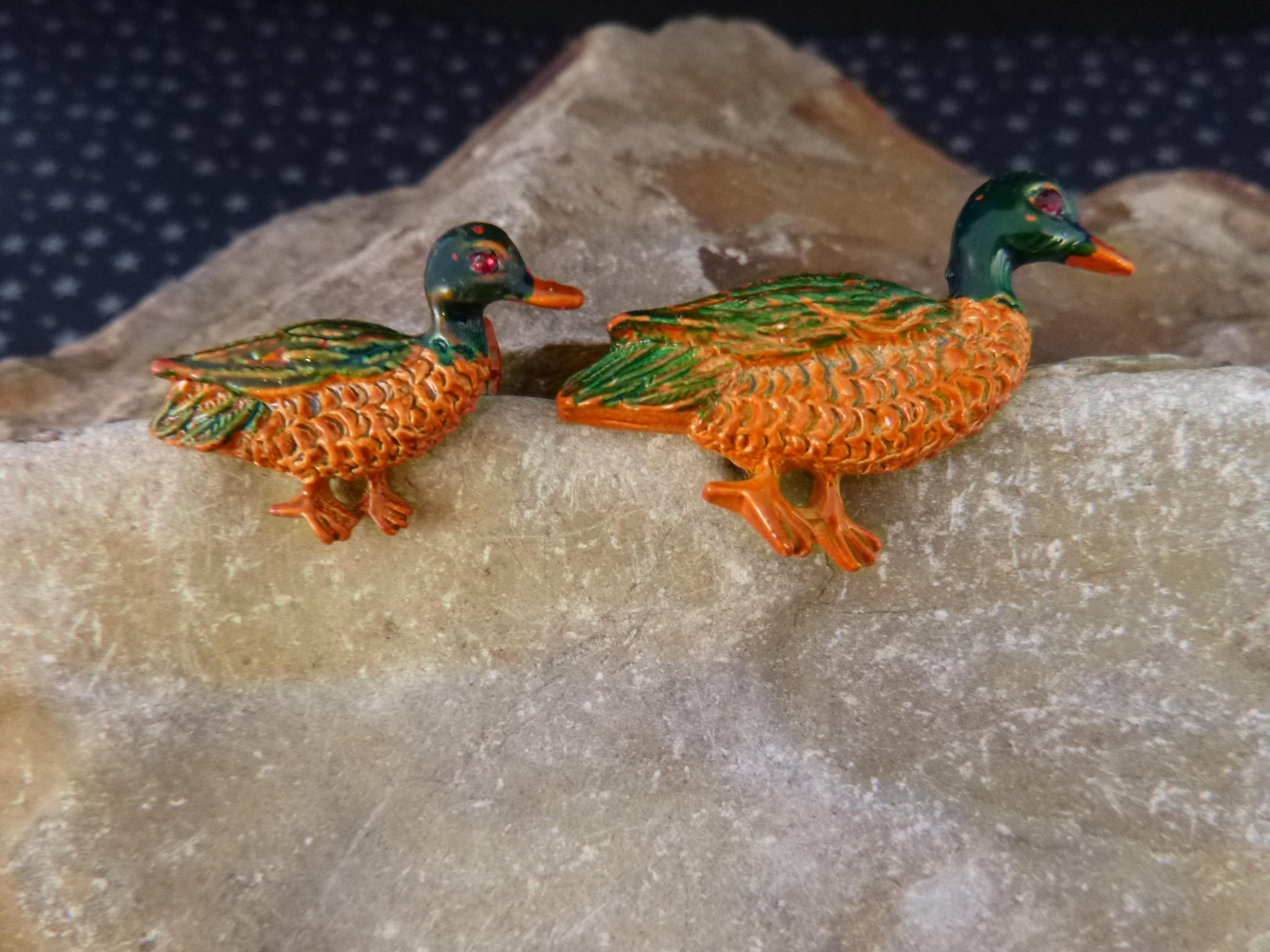 Mallard Ducks Scatter Pins Momma and Baby Duck Vintage Gerry’s Pins