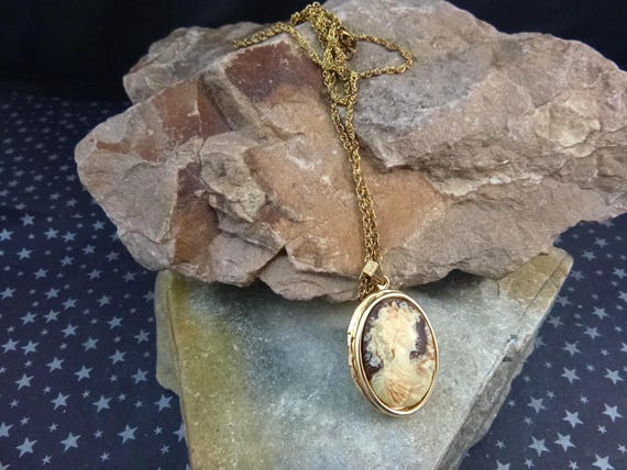 Cameo Style Vintage Locket Necklace | Victorian Inspired Locket | 24” Chain | Two Picture Locket