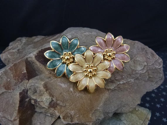 Mid-century Revival Three Flower Glazed Vintage Brooch | Spring to Summer Pin