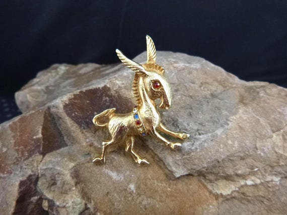 Spunky Donkey Democratic Figural Vintage Patriotic Pin Red White Blue