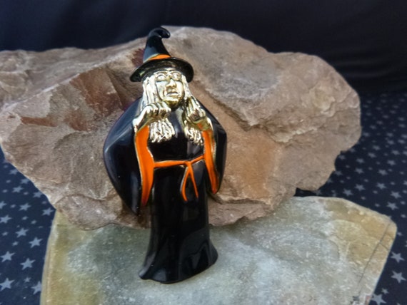 Spooky Halloween Witch Vintage Pin | Large AJC Ti… - image 7