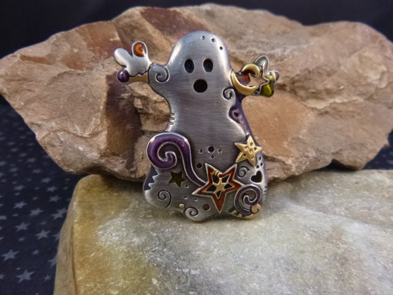 Adorable and Happy Vintage Ghost Halloween Pin wi… - image 1