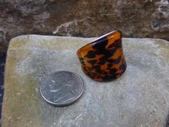 Vintage Tiger Pattern Glass Statement Ring | Size… - image 8