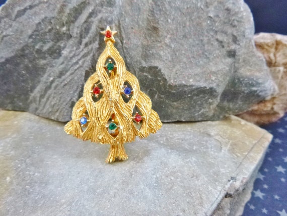 Wavy Branch Christmas Tree Vintage Brooch with Mu… - image 3