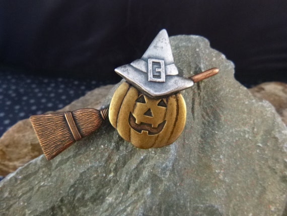 Mixed Metal Vintage Halloween Jack O Lantern Witch Pin with Hat and Broom | Spooky Fun Halloween Pin