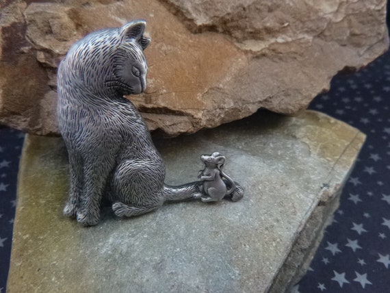 Can We be Friends? Whimsical Cat Lover Vintage JJ Signed Pewter Pin | Cat and Mouse Brooch