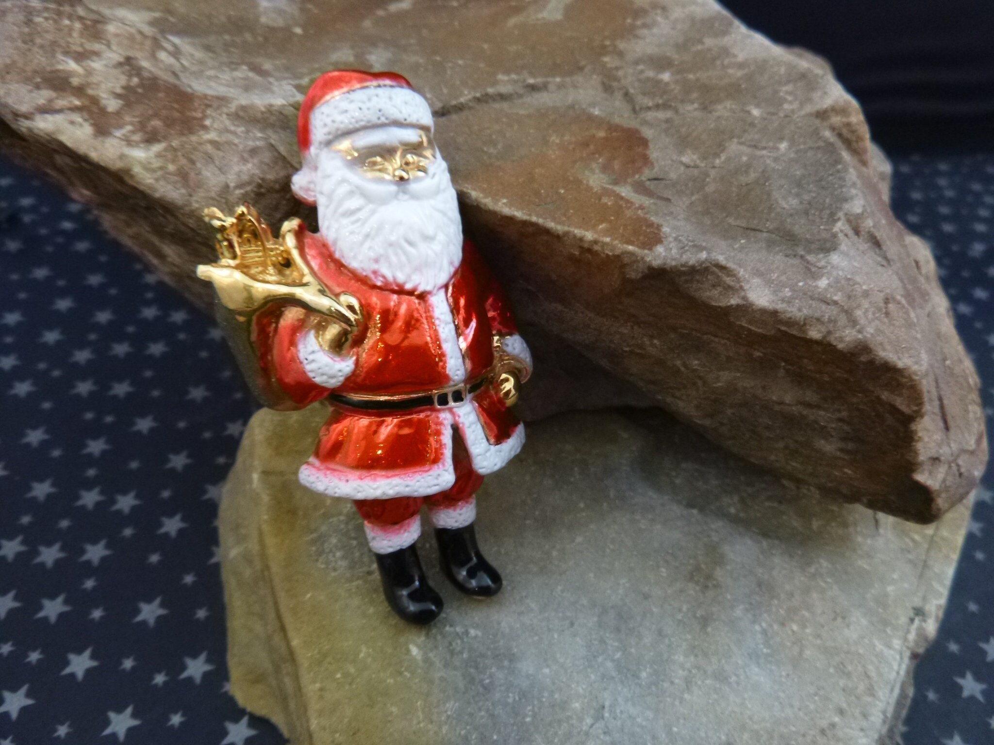 Old Fashioned Large Ajc Vintage Santa Claus Brooch Santa