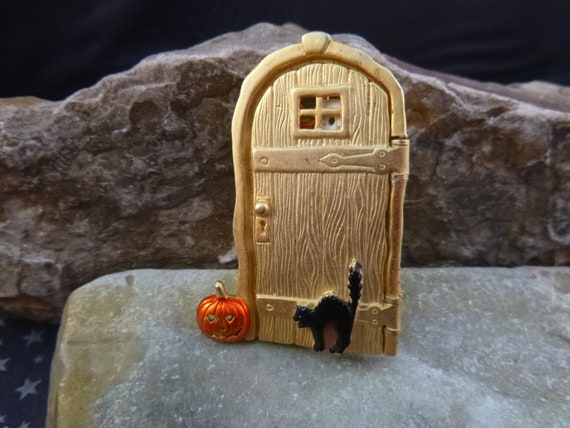 Skeleton Behind the Door Pin | Spooky Halloween O… - image 2