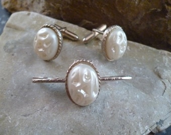 Mid Century Gold Tone Cufflinks and Collar Bar Set