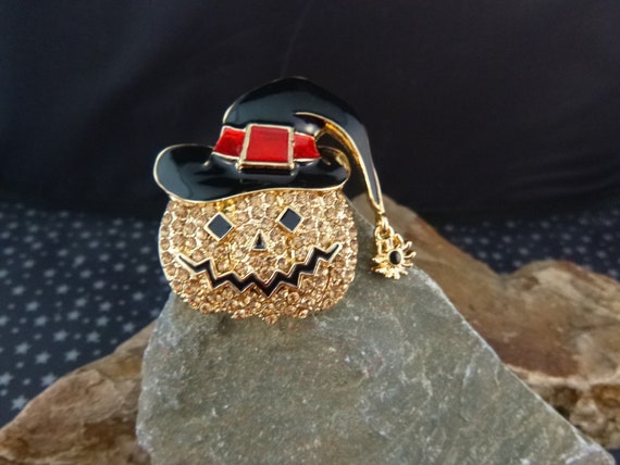 Jewelry  Vintage Happy Halloween Mummy Jack O Lantern Brooch