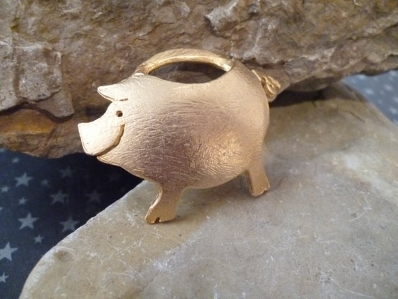 Pot Belly Pig Ultracraft Vintage Gold Tone Animal Figural Pin / Brooch