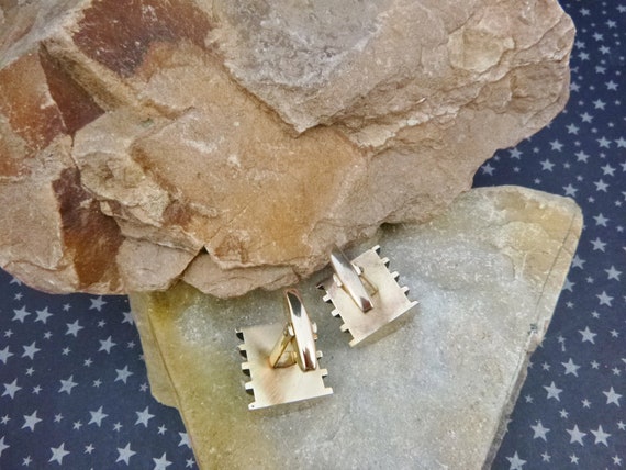 Vintage Foster Cuff Links: Gold Tone & Black Industrial Design, 1970s View 2