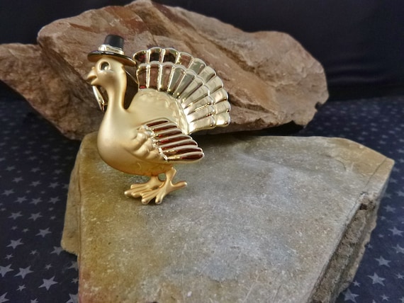 Thanksgiving Turkey with Pilgrim Hat Whimsical Vintage AJC Pin