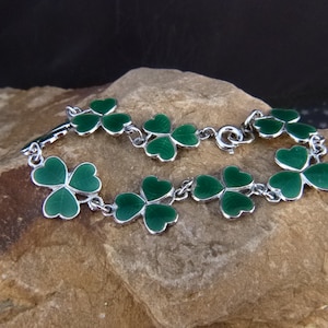 Vintage Mizpah Shamrock Irish Bracelet | Enamel and Chrome St. Patrick’s Day or Any Day 7” Bracelet