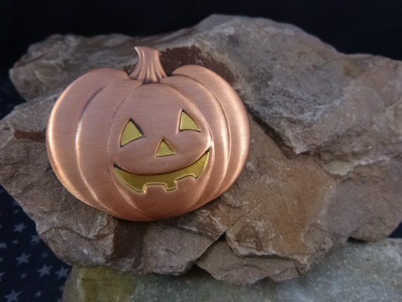 Smiling Copper Jack O Lantern Vintage Pin | Halloween Pumpkin | Fun Whimsical Halloween Pin