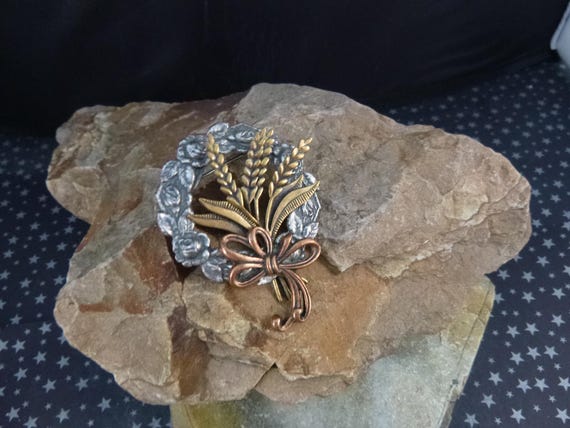Vintage Fall Harvest Wreath Brooch: Mixed Metal Thanksgiving Pin