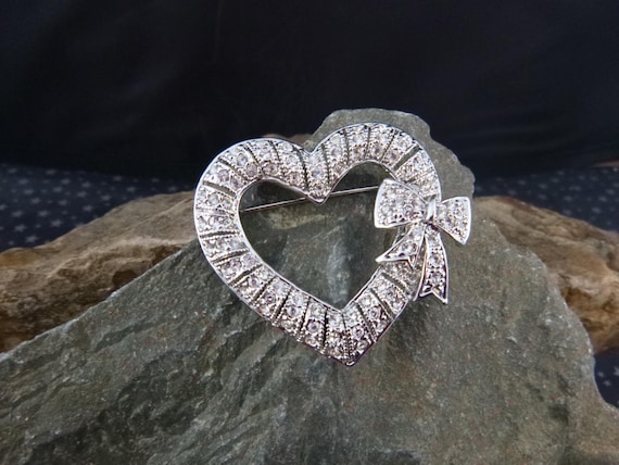 Vintage Sparkly Heart Brooch with Bow | Timeless Message of Love Heart Pin with Rhinestones