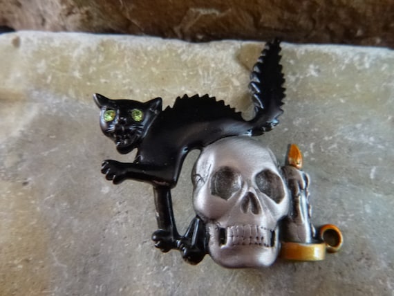 Halloween Scary Spooky Creepy Vintage Pin Black Cat Skull and Candle Signed JJ (Jonette) Pewter with Enamel
