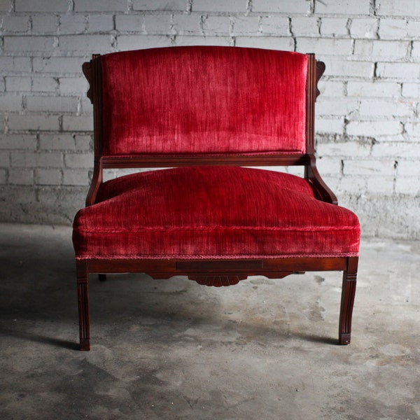 Red Velvet Victorian Antique Settee Chair