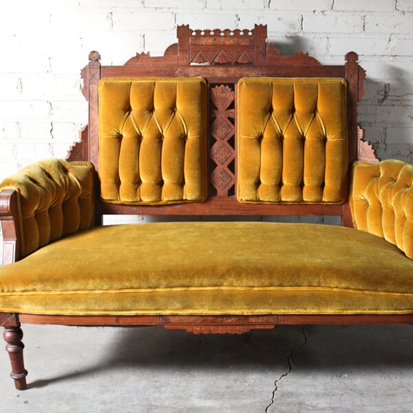 Moutarde jaune or Eastlake Antique Vintage canapé causeuse