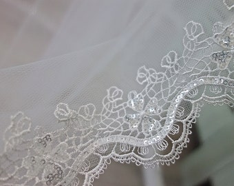 Celtic Clover Lace Tipped Veil,  Four Leaf Clover Shamrock Lace Wedding veil, Lace Bridal Veil with Irish Wildflowers, Handmade in Ireland