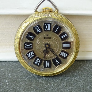 Vintage ladie&#39;s watch pendant Santus, Swiss made women&#39;s watch, Retro watch, Old watch, Vintage women&#39;s jewelry, Womens pocket watch