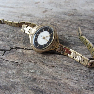 Vintage Ladie's watch Luch,Russian women's watch,Mechanical wristwatch,Watch bracelet,Retro watch,Working,Gold watch,USSR-70s,Soviet watch