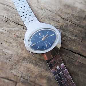 Vintage Ladie's watch Chaika-17jewels,Russian women's watch,Mechanical wristwatch,Watch bracelet,Retro watch,Working,Silver watch,Blue watch