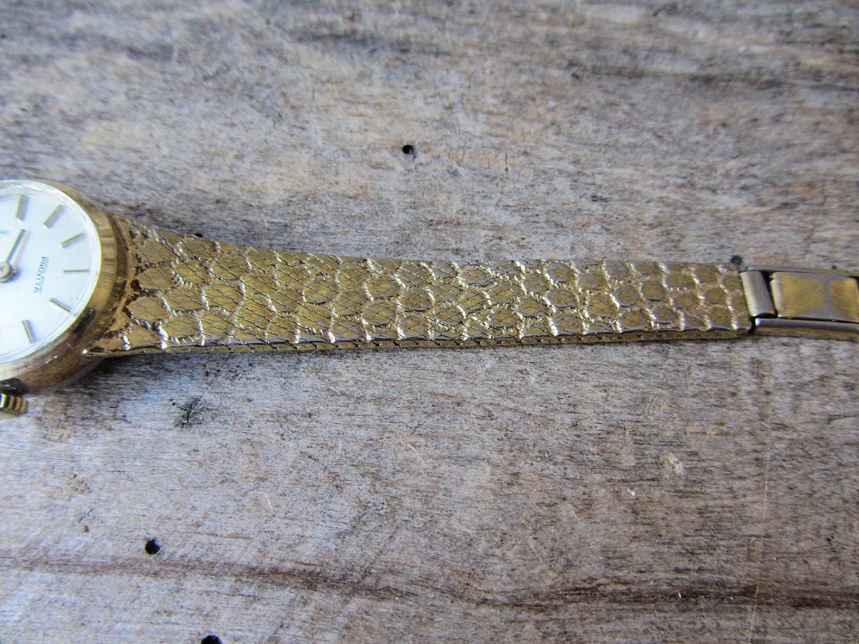 PROVITA VINTAGE 50s, ROLLED GOLD 17 jewels, , 20 microns ladies watch, marked Vintage Provita Gold Plated Pocket Watch Swiss/german Circa  main image 2