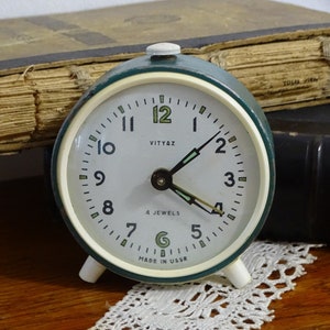 Russian Vintage Alarm  Clock Vityaz-4 rubis, Working Green Clock, Retro Clock, Mechanical Clock, USSR 70s,Old Clock, Retro Home