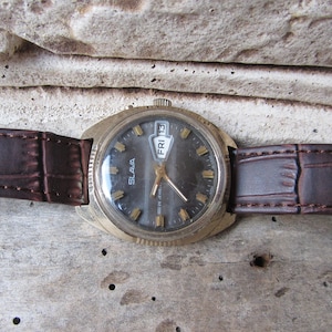 Russian watch Slava with date and day ,Goldplated,Vintage Men&#39;s watch,Retro watch, Wristwatch,Mechanical wrist watch,Working watch,Old watch