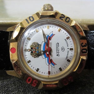 Rare Vintage Watch Wostok Amphibia Komandirskie Water proof Military Watch Working Men&#39;s Wrist Watch Retro Watch  Old Watch