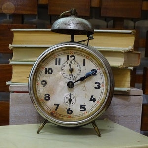 Antique German alarm clock Haller-1920,Working clock,Retro clock,Old alarm clock,Mechanical clock,German vintage,Collectibles antique