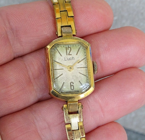 Vintage gold plated Russian wrist watch Accessories | Gold Plated Russian Vintage Wrist Watch | Poshmark main image 4